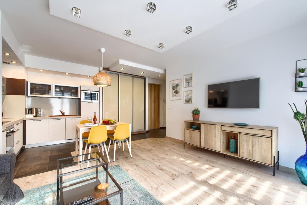 City Center Apartament Parking By Impero Poznan Dış mekan fotoğraf